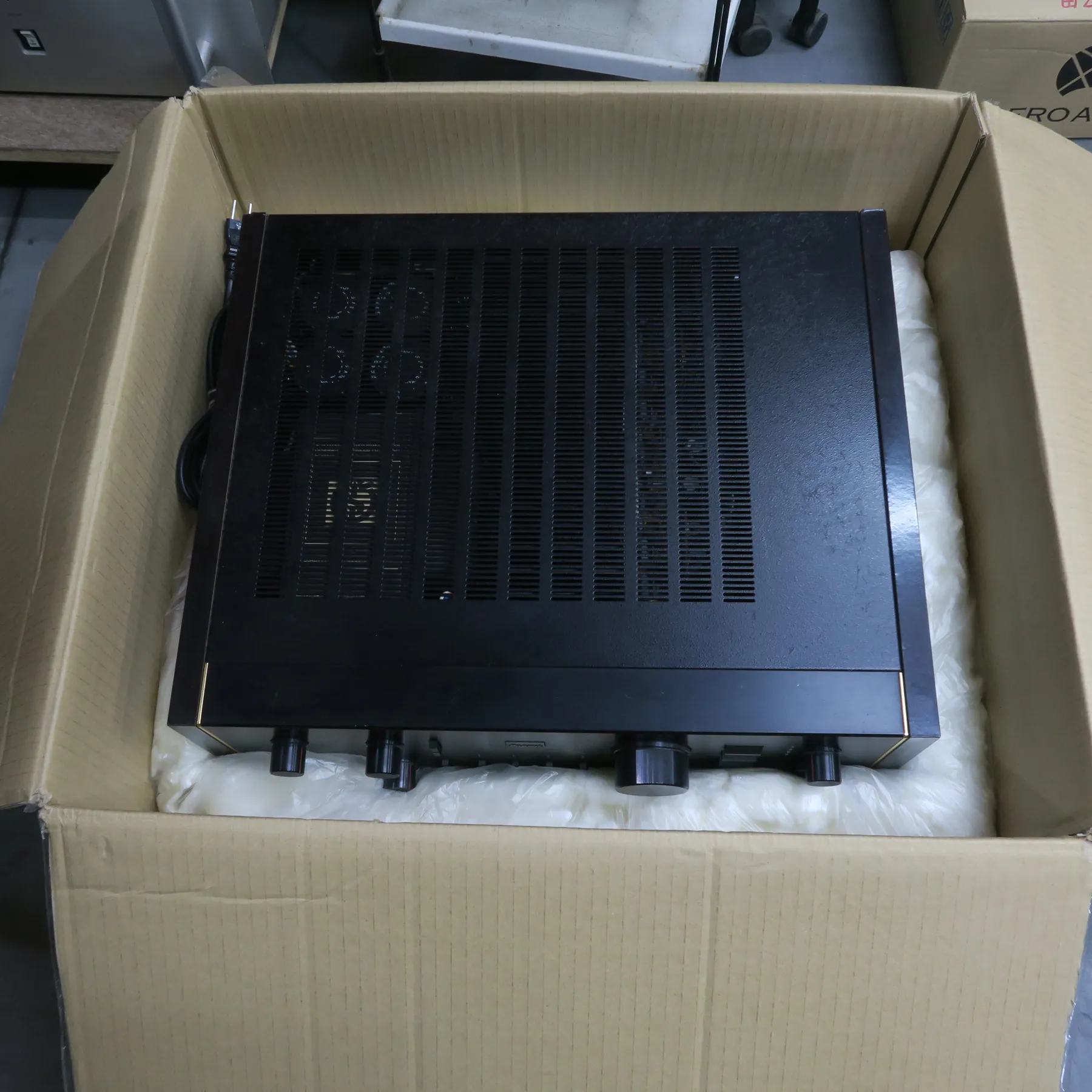 サンスイ AU-D907X DECADE の梱包キット（3）
